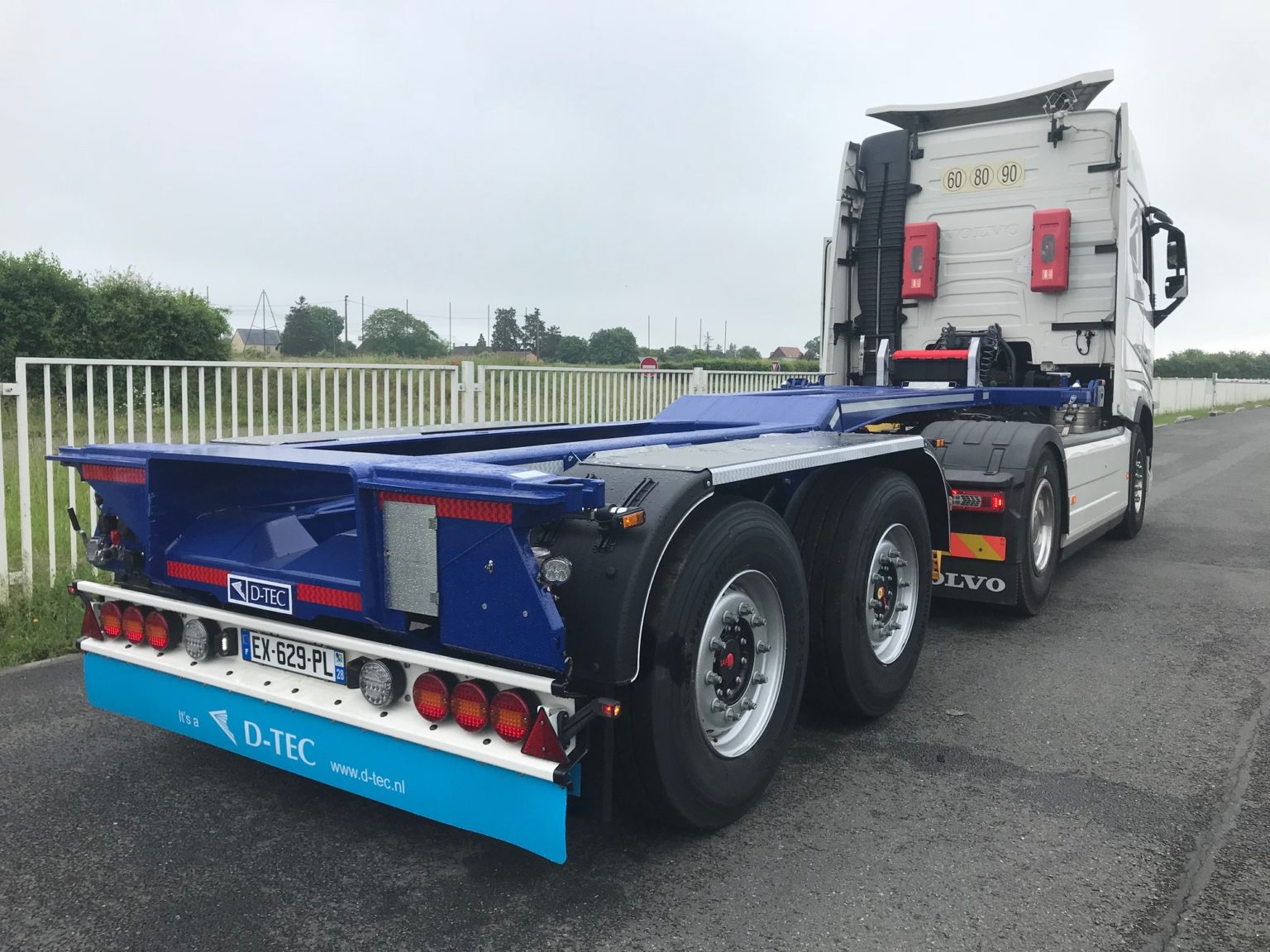 D-TEC - Porte Containers - DTEC Combitrailer multiposition 5 Essieux ...