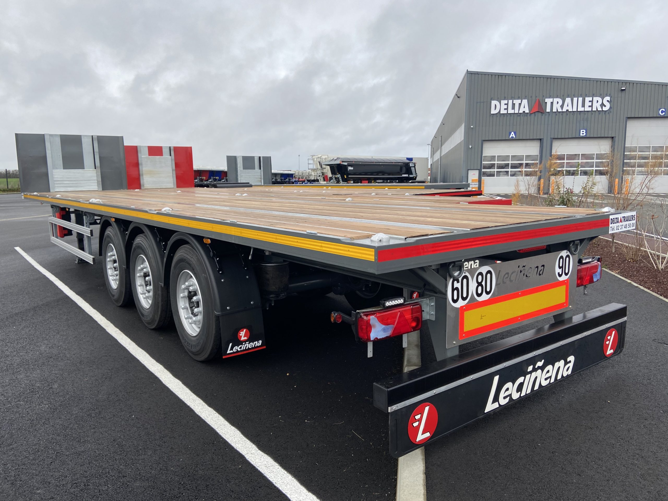 Delta Trailers - Plateaux